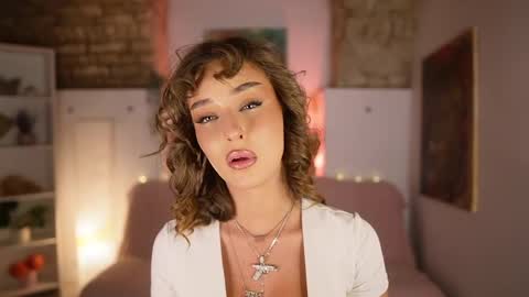 Clara smile online show from 25, 2, 2025