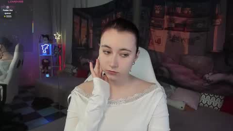 clarabenson online show from 27, 10, 2025