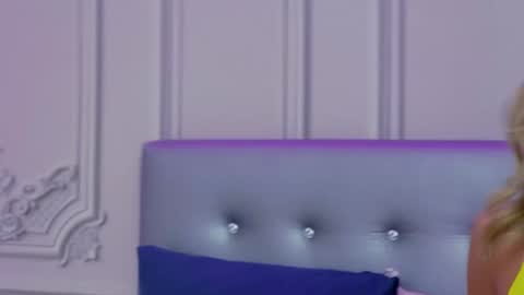 ClaraHazel online show from 19, 12, 2024