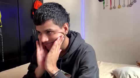 Clarentz bby online show from 17, 4, 2026