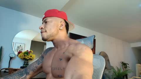 Snapshot of clark_strong chatting on 23, 2, 2025 clark_strong online show from 23, 2, 2025
