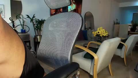Snapshot of clark_strong chatting on 4, 3, 2025 clark_strong online show from 4, 3, 2025