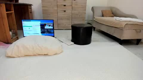 Snapshot of classy_medeeea chatting on 25, 6, 2026 Deea xxx online show from 25, 6, 2026