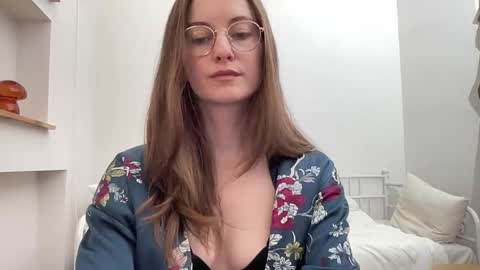 classyandgirly online show from 23, 3, 2026