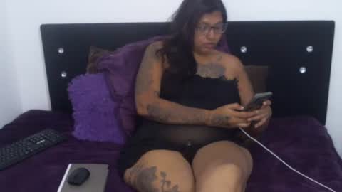 Snapshot of claudine_valencia chatting on 14, 12, 2025 claudine valencia online show from 14, 12, 2025