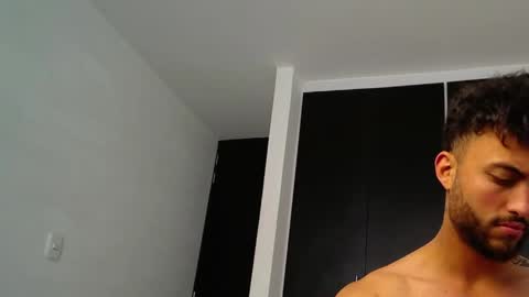 Clay online show from 31, 5, 2026