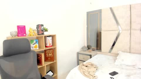 Cleo Adams online show from 16, 9, 2025