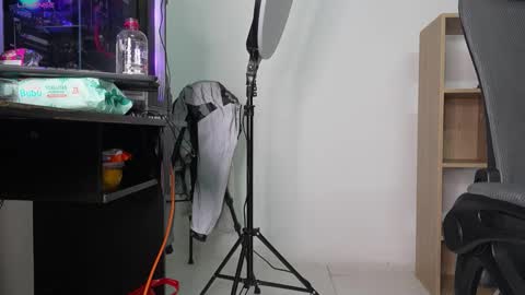 Cleo Adams online show from 30, 11, 2025