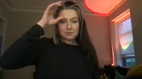 Snapshot of clemmy6699 chatting on 28, 10, 2025 clemmy and bane online show from 28, 10, 2025