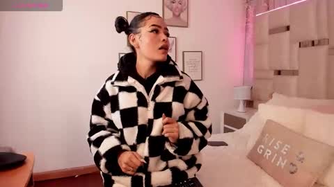 Snapshot of cleo__smith chatting on 18, 12, 2025 Cleo smith online show from 18, 12, 2025