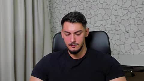 Snapshot of clintmasterss chatting on 1, 11, 2025 ClintMasterss online show from 1, 11, 2025