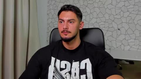 Snapshot of clintmasterss chatting on 18, 11, 2025 ClintMasterss online show from 18, 11, 2025