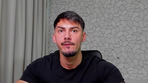 Snapshot of clintmasterss chatting on 16, 12, 2025 ClintMasterss online show from 16, 12, 2025