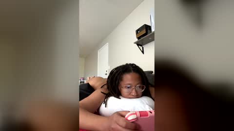 High Queen Clio online show from 17, 3, 2026