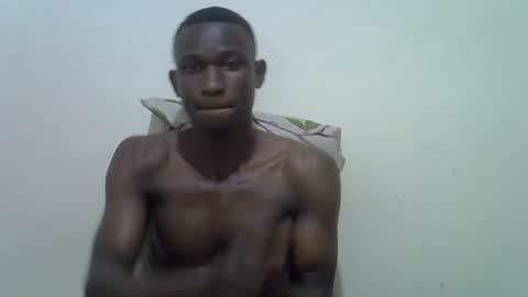 Snapshot of clive_damian chatting on 7, 2, 2026 clive_damian online show from 7, 2, 2026