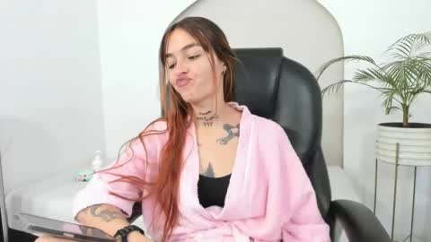 Snapshot of cloe_amazingg chatting on 5, 1, 2026 Cloe online show from 5, 1, 2026