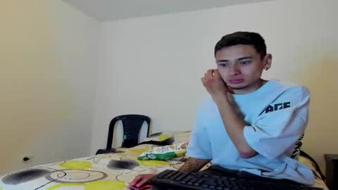 Cloe and Taylor online show from 24, 2, 2026