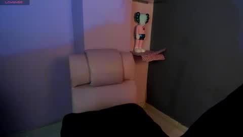  CLOE  online show from 11, 2, 2025