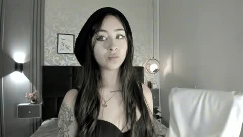 Cloe  online show from 23, 2, 2025