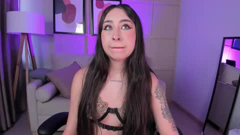 Cloe  online show from 21, 9, 2025