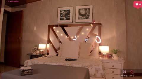 Cloe x Billy online show from 27, 11, 2025