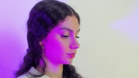 cloee20_ online show from 18, 12, 2025