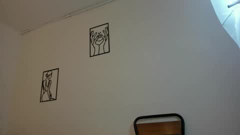 Snapshot of cloehonney chatting on 17, 12, 2024 cloe online show from 17, 12, 2024