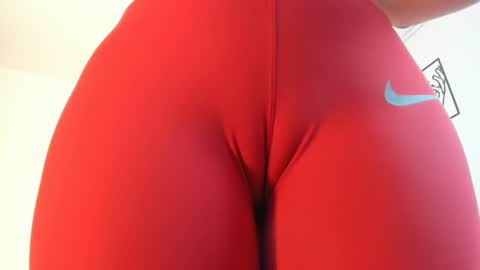 Snapshot of cloehonney chatting on 2, 1, 2025 cloe online show from 2, 1, 2025