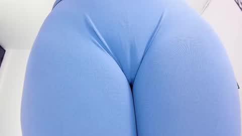 Snapshot of cloehonney chatting on 26, 2, 2025 cloe online show from 26, 2, 2025