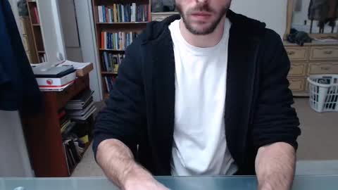 Cloud online show from 4, 3, 2025