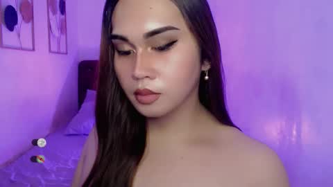 Snapshot of cloudia_babe chatting on 23, 12, 2025 Cloudia babe69 online show from 23, 12, 2025