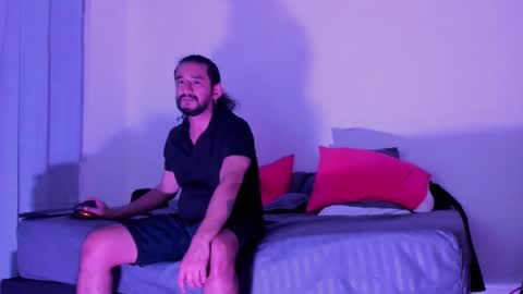 Snapshot of cloudy_pigdude chatting on 7, 1, 2025 CRISTIAN online show from 7, 1, 2025