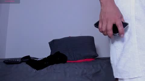 Snapshot of cloudy_pigdude chatting on 3, 3, 2025 CRISTIAN online show from 3, 3, 2025