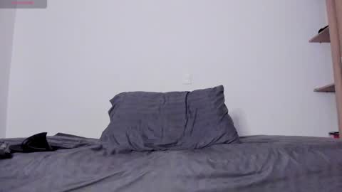 Snapshot of cloudy_pigdude chatting on 6, 3, 2025 CRISTIAN online show from 6, 3, 2025