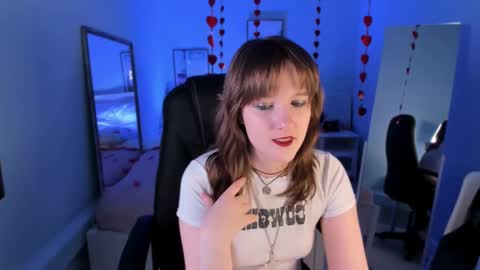  Clover  follow me  online show from 13, 2, 2025