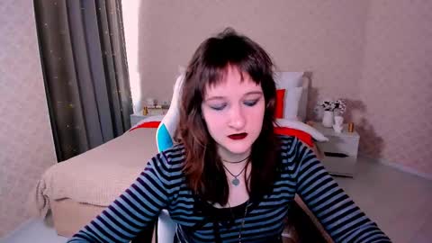  Clover  follow me  online show from 10, 3, 2025