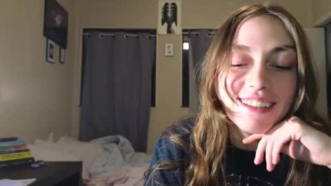 Snapshot of clover_tully chatting on 25, 12, 2024 Clover online show from 25, 12, 2024