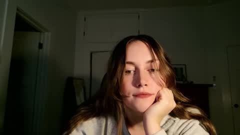 Snapshot of clover_tully chatting on 18, 10, 2025 Clover online show from 18, 10, 2025