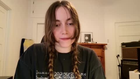 Snapshot of clover_tully chatting on 20, 11, 2025 Clover online show from 20, 11, 2025