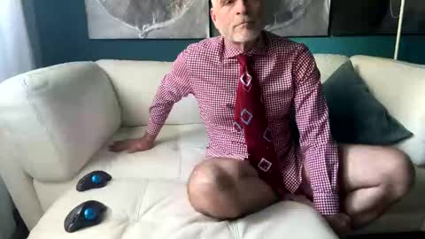 Snapshot of clydeninethousand chatting on 5, 10, 2025 clydeninethousand online show from 5, 10, 2025