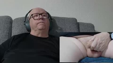 Snapshot of cockneymack51 chatting on 24, 2, 2026 Charlie. online show from 24, 2, 2026