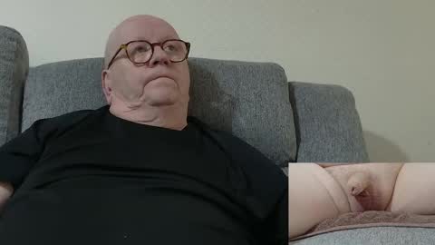 Snapshot of cockneymack51 chatting on 23, 3, 2026 Charlie. online show from 23, 3, 2026