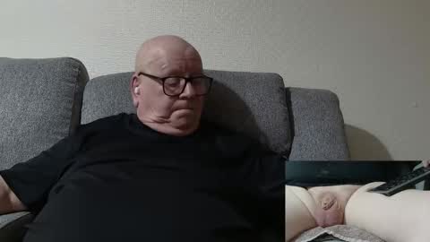 Snapshot of cockneymack51 chatting on 25, 3, 2026 Charlie. online show from 25, 3, 2026