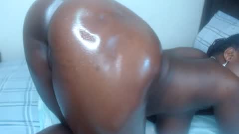 Snapshot of cocoa_devine chatting on 2, 7, 2026 cocoa_devine online show from 2, 7, 2026