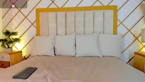 Snapshot of cocodamore1 chatting on 22, 10, 2025 online show from 22, 10, 2025