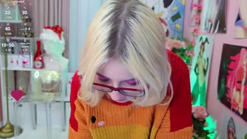 Snapshot of coconut_mia chatting on 17, 12, 2024 Mia online show from 17, 12, 2024