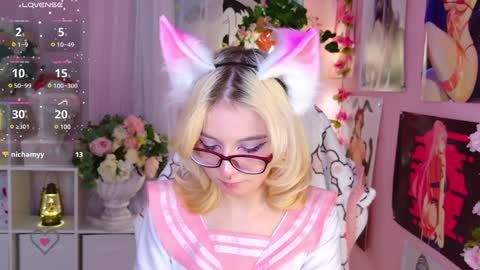 Snapshot of coconut_mia chatting on 23, 12, 2024 Mia online show from 23, 12, 2024