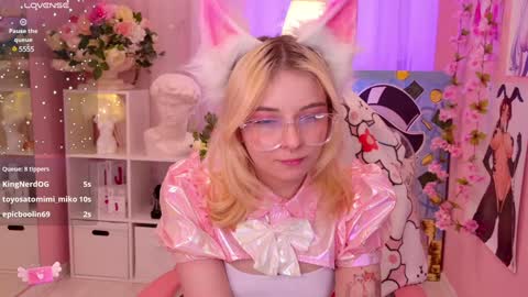 Snapshot of coconut_mia chatting on 13, 1, 2025 Mia online show from 13, 1, 2025