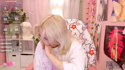 Snapshot of coconut_mia chatting on 4, 2, 2025 Mia online show from 4, 2, 2025