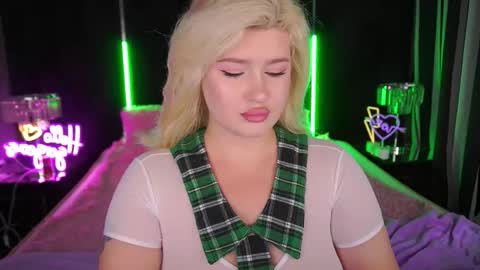 Snapshot of cocosecretss chatting on 18, 10, 2025 onlyfans amyleyy online show from 18, 10, 2025